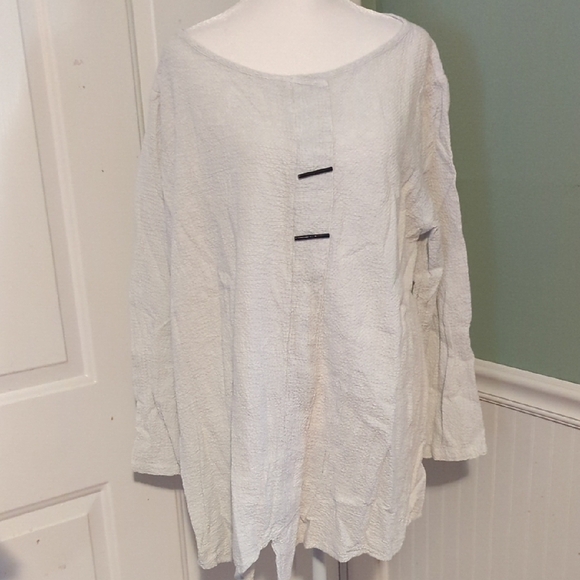 et' Lois Tops - Et Lois Unique Long Sleeve Textured Top Shirt XL